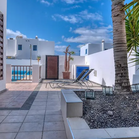 Casa de Férias Sunset-pool- 600m To The By Lanzarote Playa Blanca (Lanzarote)